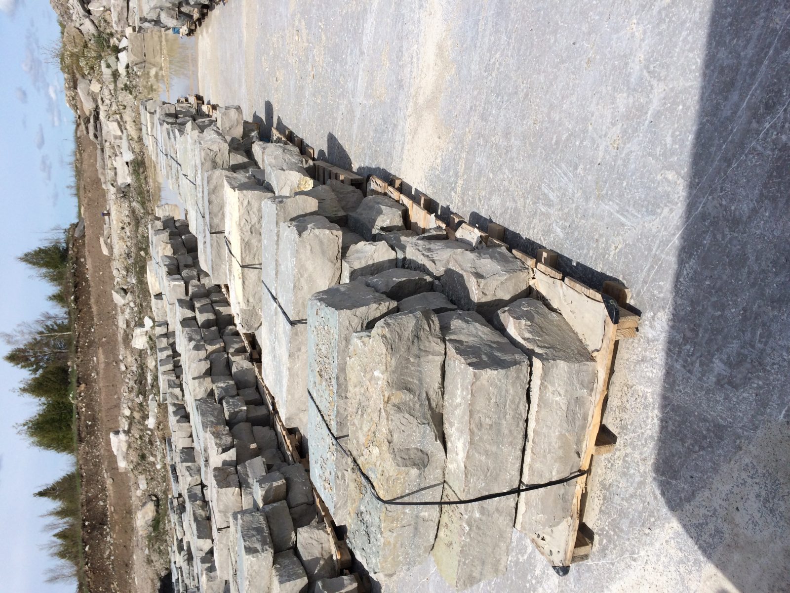 Armour Pallet Rows — Natural Stone Source Ontario