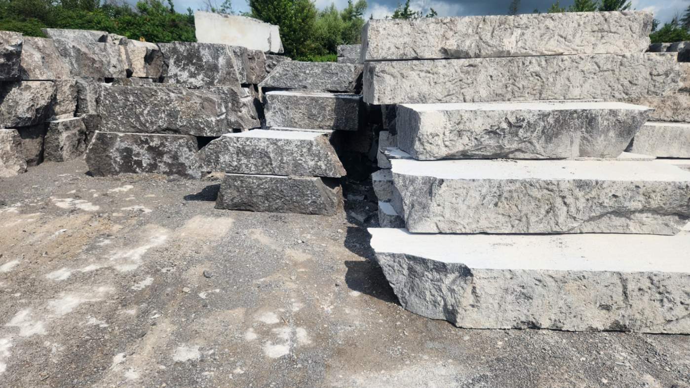 Armour Wall Closeup — Natural Stone Source Ontario