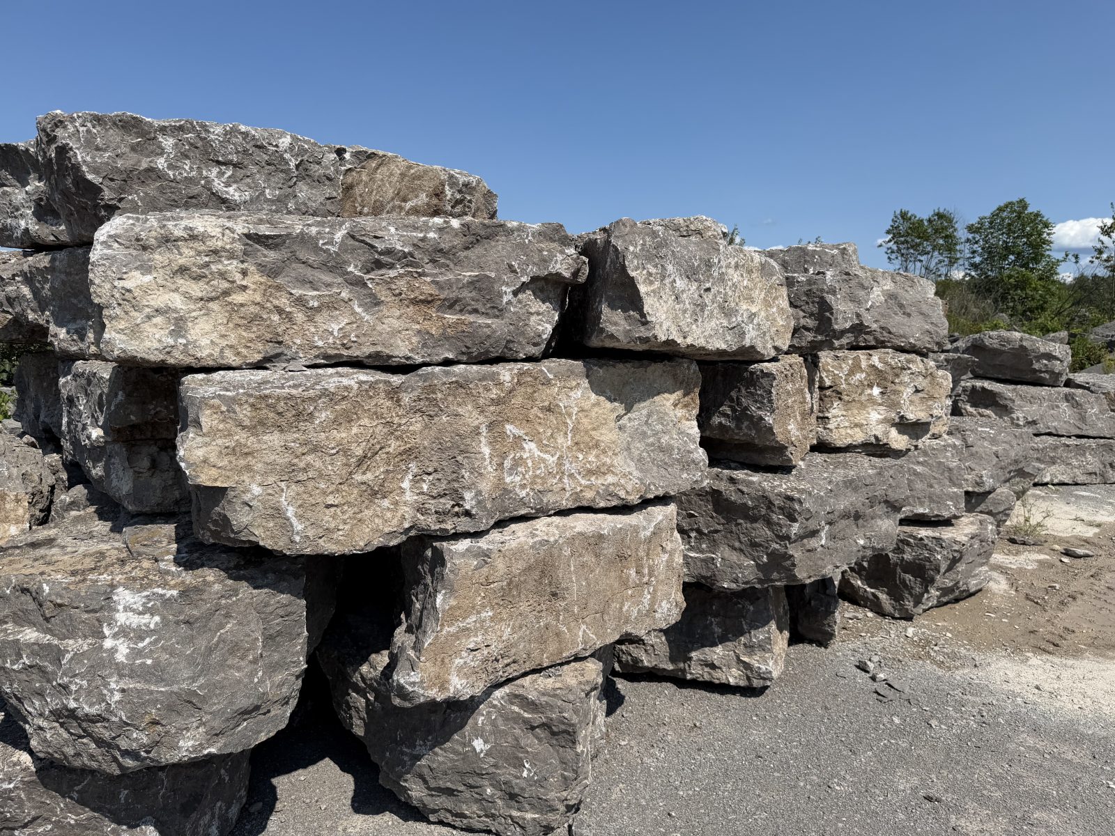 Armour Wall Stack — Natural Stone Source Ontario