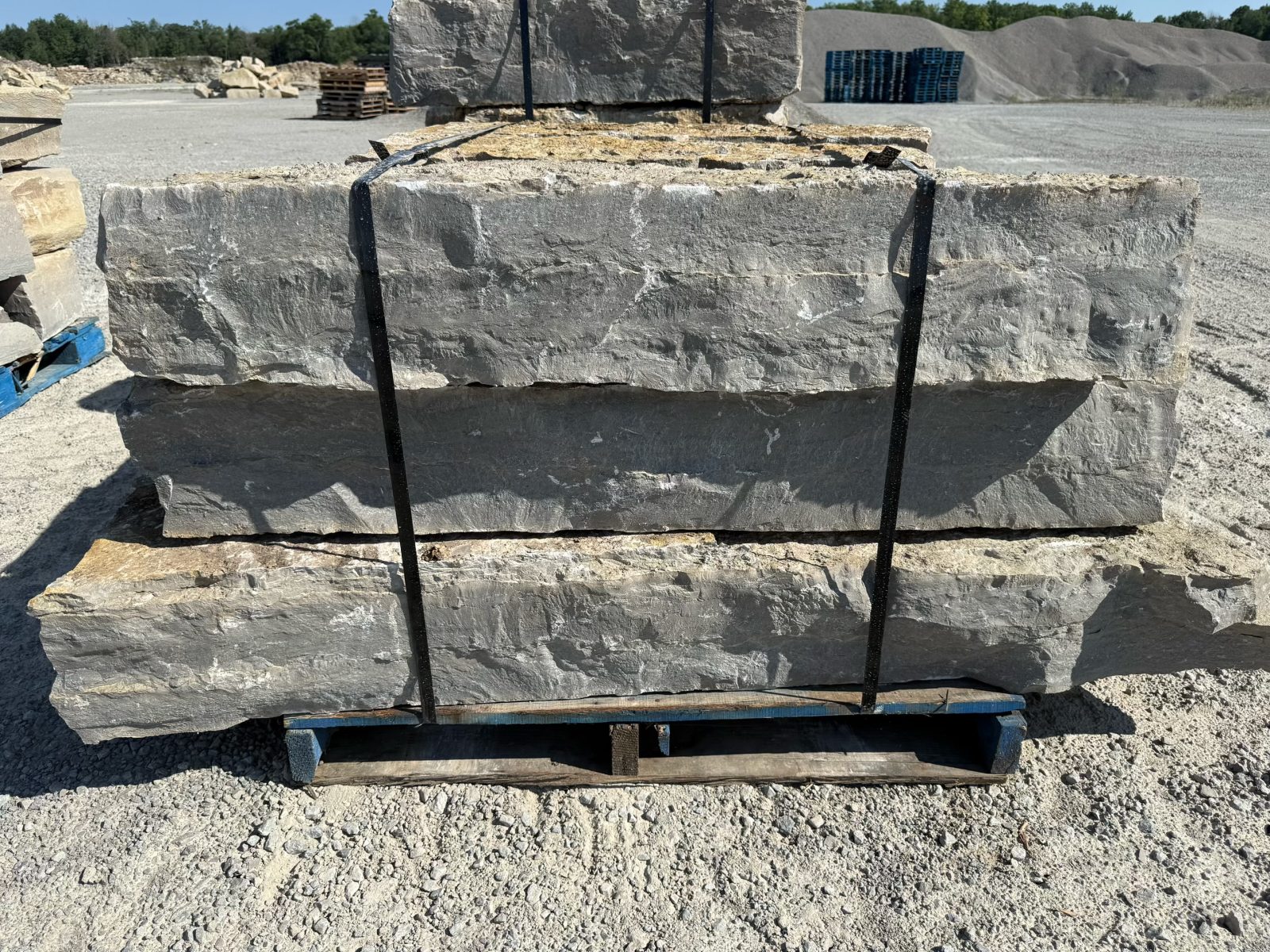 Armour Yard Strapped — Natural Stone Source Ontario
