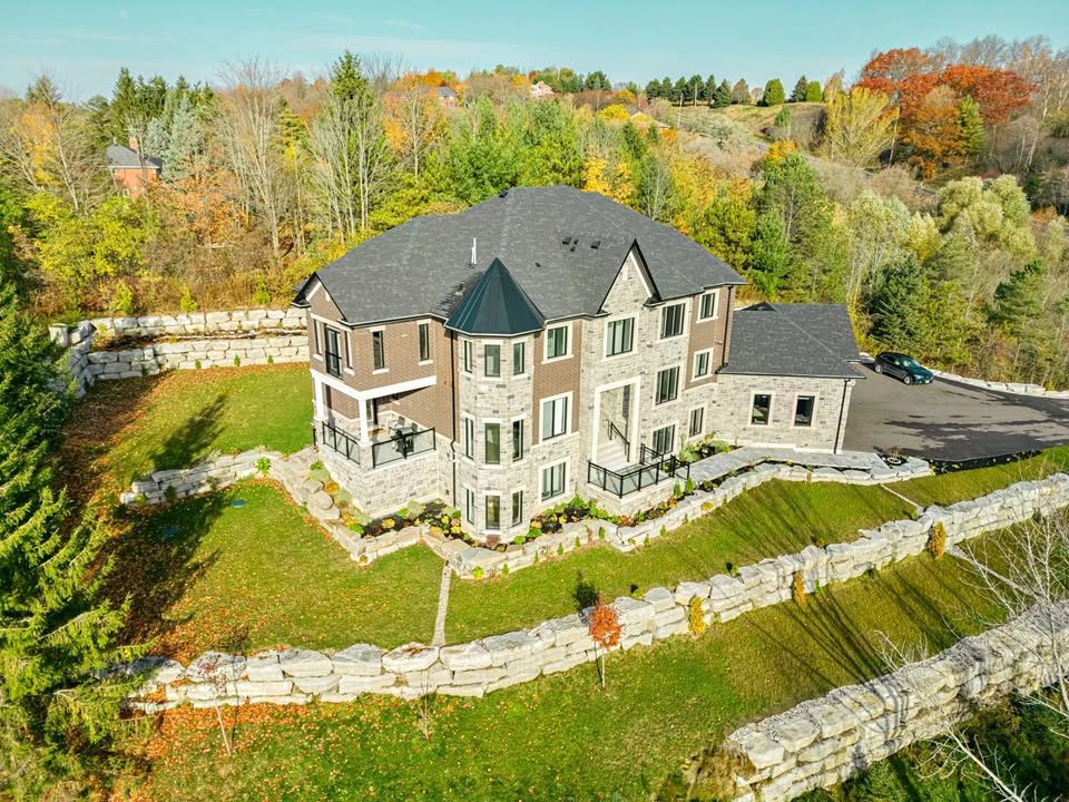 Estate Wall Aerial — Natural Stone Source Ontario