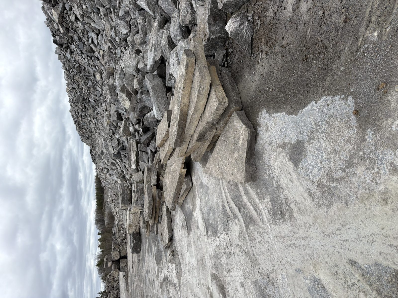 Flagstone Slab Pile — Natural Stone Source Ontario