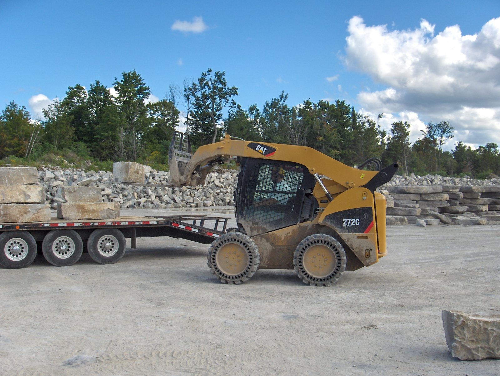 Skidsteer Trailer Load — Natural Stone Source Ontario
