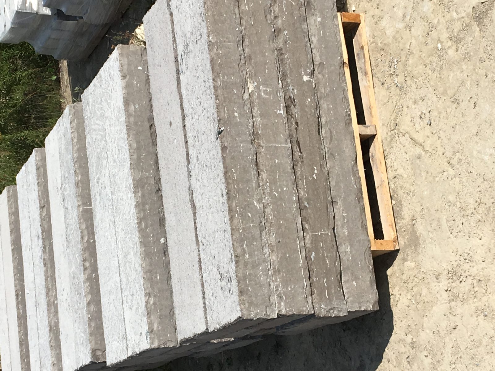 Step Pallet Yard — Natural Stone Source Ontario